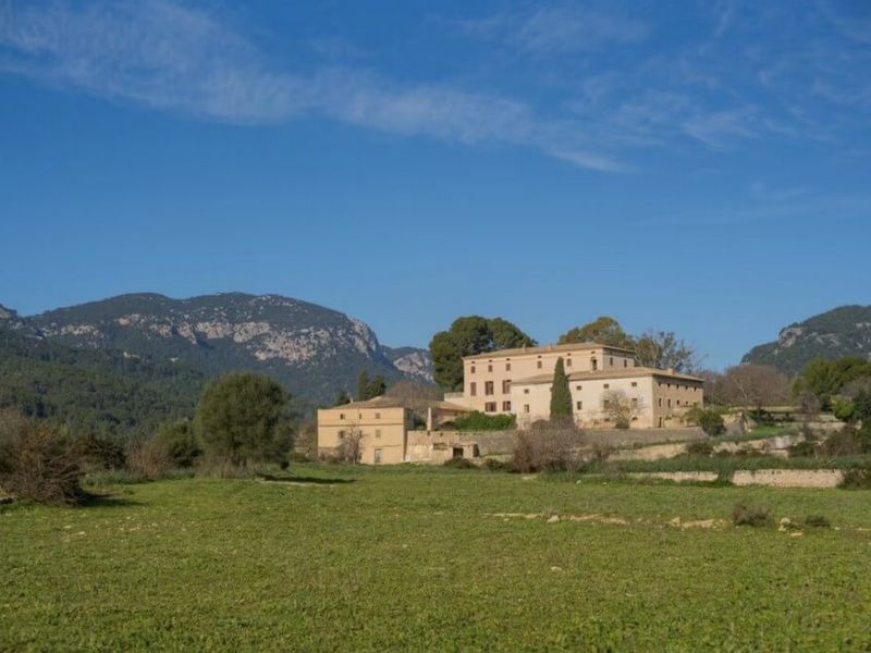 Finca Establiments – image 1