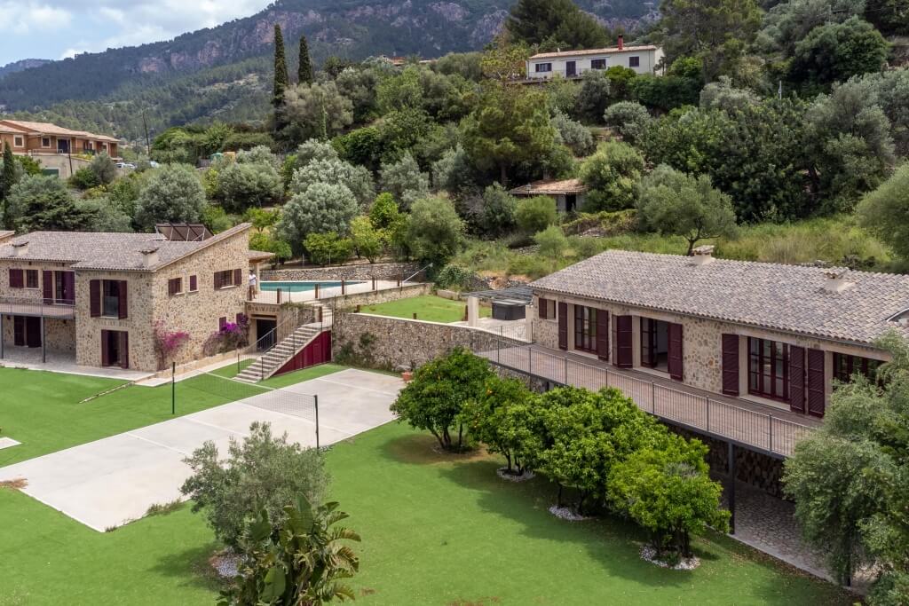 LUXURY VILLA – GUEST HOUSE, SEA VIEWS AND SPA – image 3