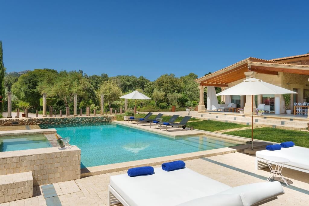 IMPRESSIVE LUXURY VILLA IN POLLENÇA – image 5