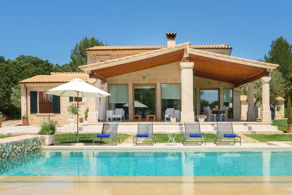 IMPRESSIVE LUXURY VILLA IN POLLENÇA – image 7