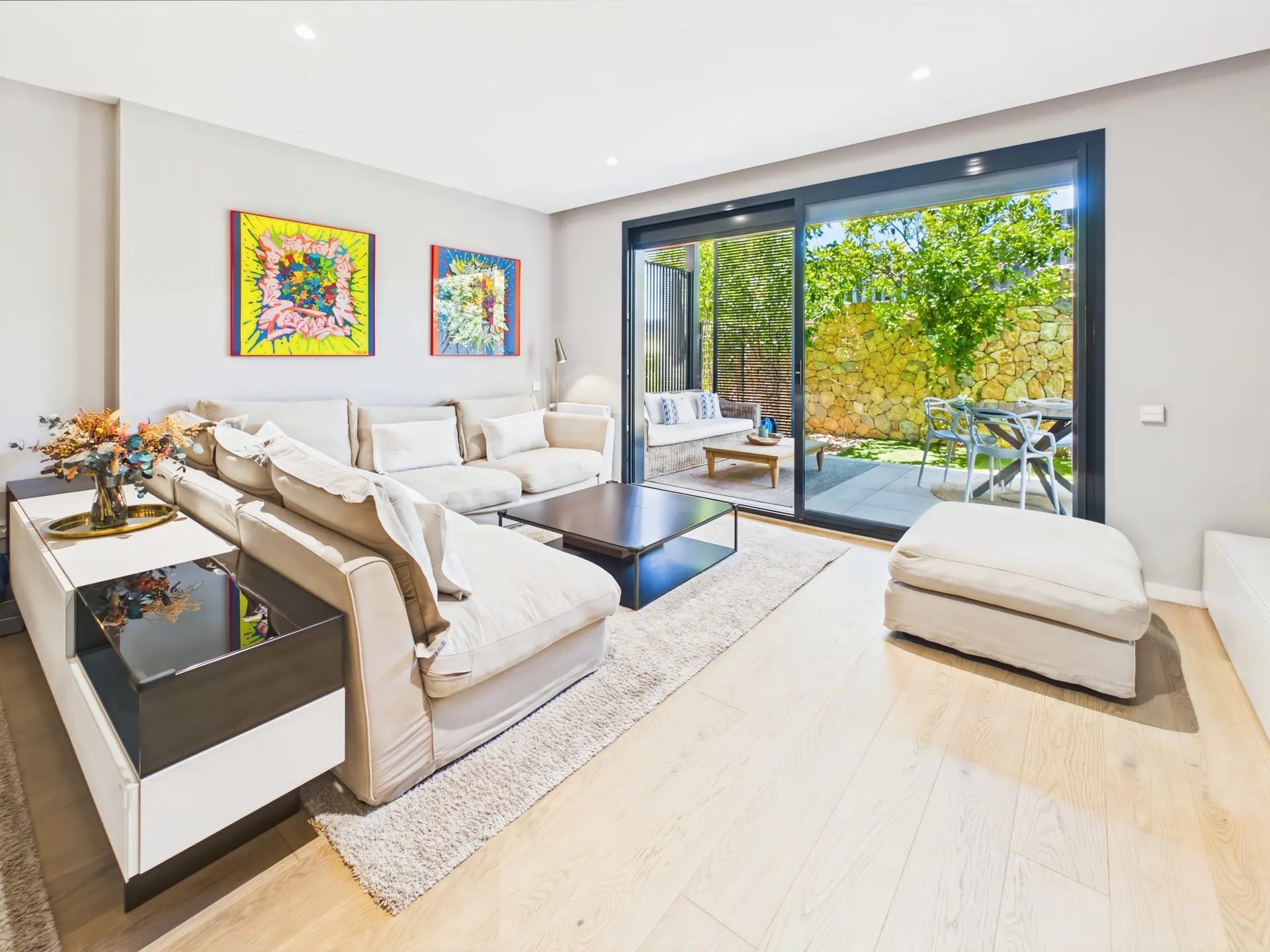 Elegante apartamento de lujo con un amplio jardín privado de fácil mantenimiento y una exclusiva piscina comunitaria de estilo resort — Apartamento en Golf Son Quint, Son Muntaner, Mallorca (foto 6 de 30)