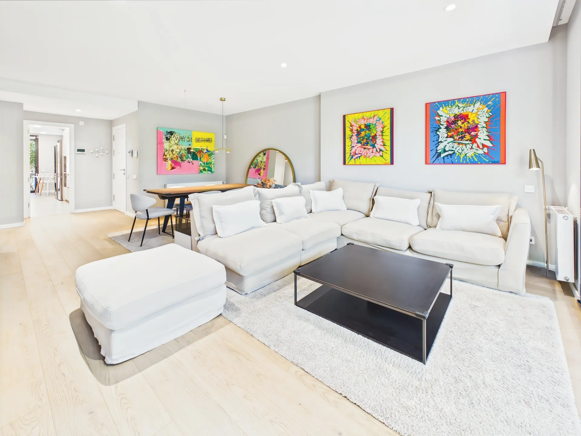 Elegante apartamento de lujo con un amplio jardín privado de fácil mantenimiento y una exclusiva piscina comunitaria de estilo resort — Apartamento en Golf Son Quint, Son Muntaner, Mallorca (foto 2 de 30)