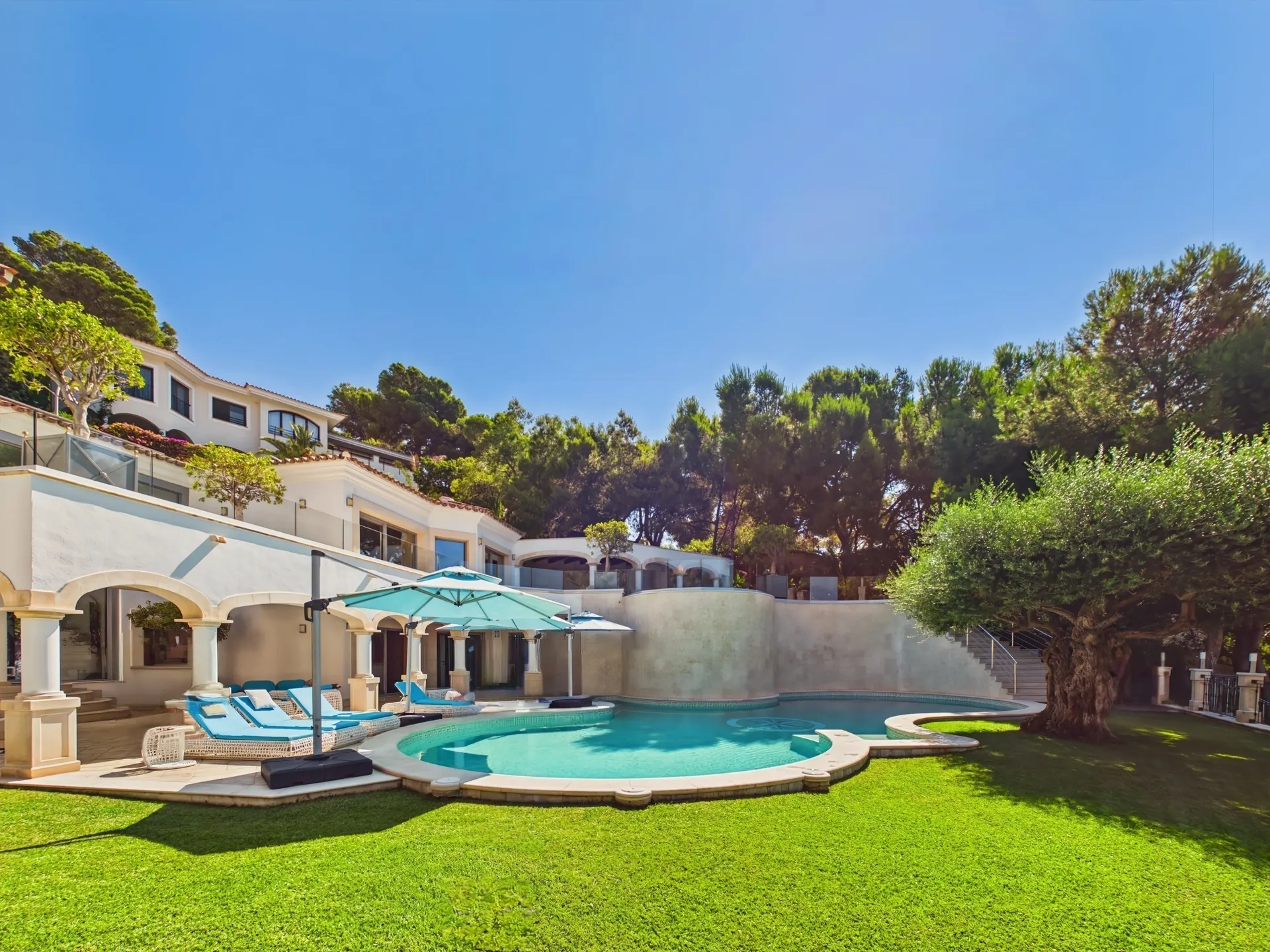 Villa Cosmopolitana — Haus in Costa de la Calma, Mallorca (Foto 2 von 58)
