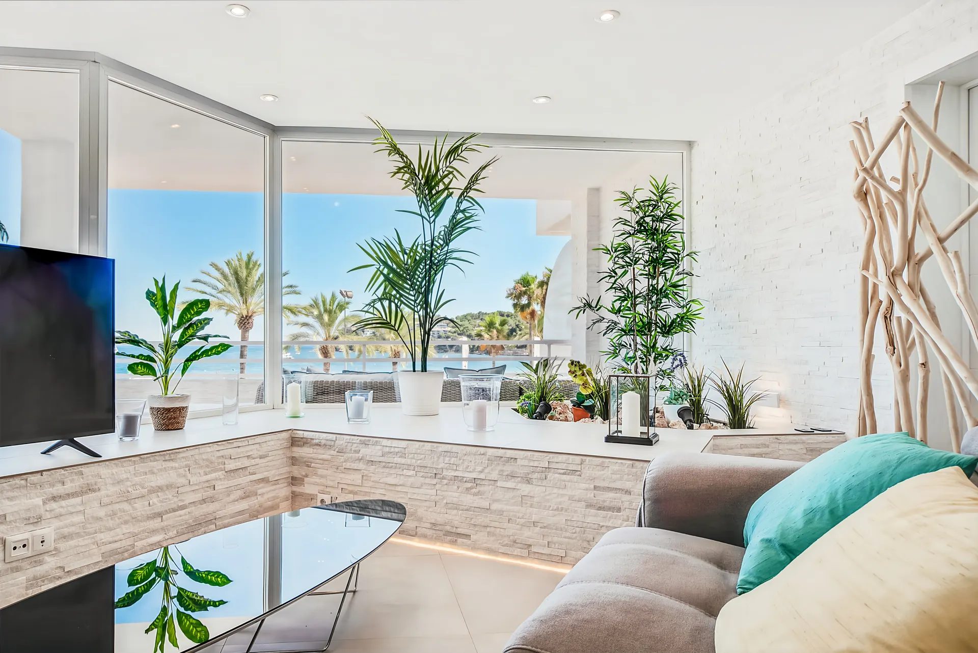 Beachfront Apartment — Apartment in Magaluf, Calvia, Mallorca (photo 5 of 26)