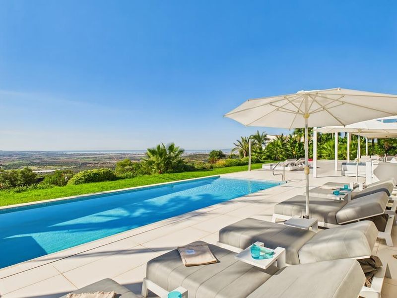 Villa Blanca
